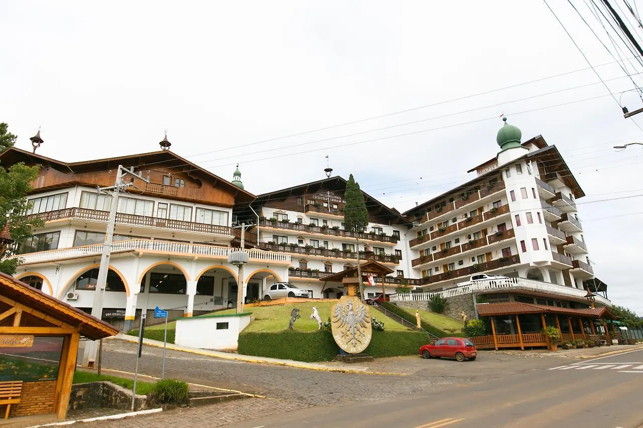 Hotel 13 Linden Treze Tílias